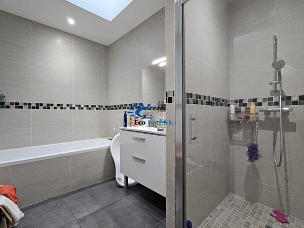 MAISON T4 - FERRIERES  Ferrieres