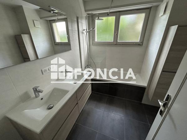 Location Appartement 3 pièces 99.78 m² - 32 SENTIER DE L'AUBEPINE Strasbourg 67000