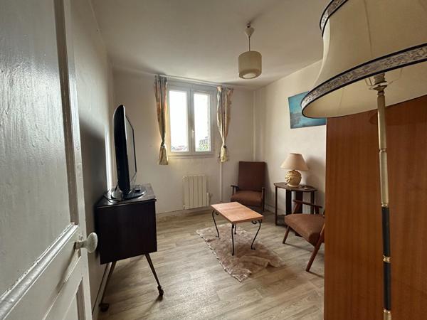 MAISON DE CHARME EN BRIQUES - A RENOVER - JARDIN CLOS - EXPOSITION PLEIN SUD