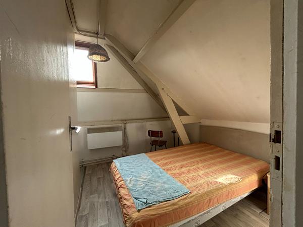 MAISON DE CHARME EN BRIQUES - A RENOVER - JARDIN CLOS - EXPOSITION PLEIN SUD