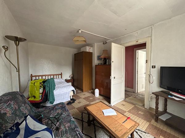 MAISON DE CHARME EN BRIQUES - A RENOVER - JARDIN CLOS - EXPOSITION PLEIN SUD