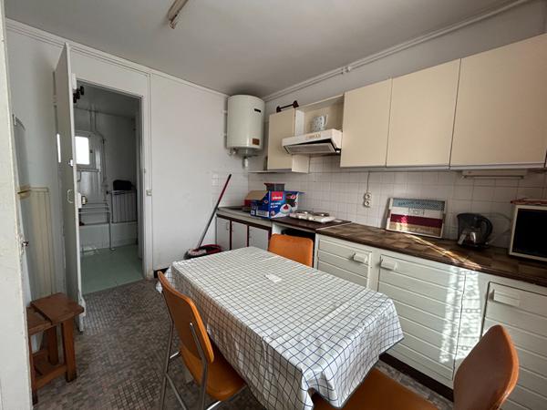 MAISON DE CHARME EN BRIQUES - A RENOVER - JARDIN CLOS - EXPOSITION PLEIN SUD