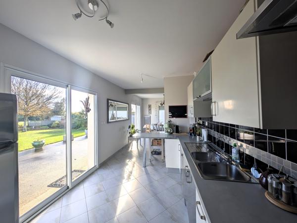 44410 HERBIGNAC- Maison  Familiale 4 chambres -dont 1 au rdc- terrain clos- garage