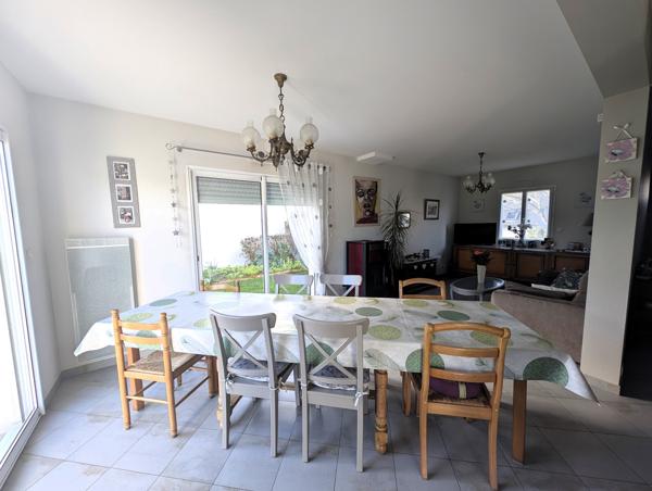 44410 HERBIGNAC- Maison  Familiale 4 chambres -dont 1 au rdc- terrain clos- garage