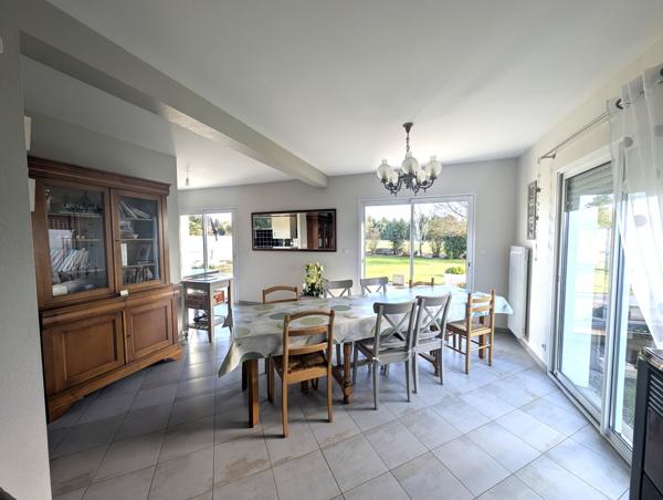 44410 HERBIGNAC- Maison  Familiale 4 chambres -dont 1 au rdc- terrain clos- garage