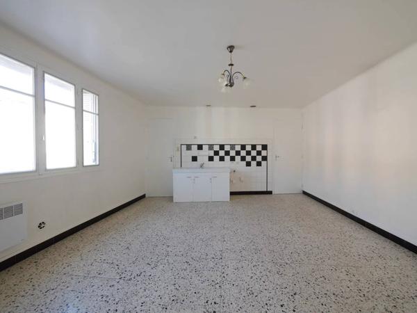 IMMEUBLE DE RAPPORT NOMBREUSES POSSIBLITES