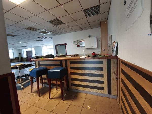 À vendre - Local professionnel 510 m² situé à Strasbourg (67100)