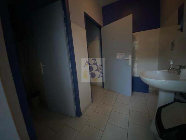 Vente maison de ville Angouleme (16000), 280.00m² avec 10 pièce(s) dont 5 chambre(s). Agence Allard Brimeaud