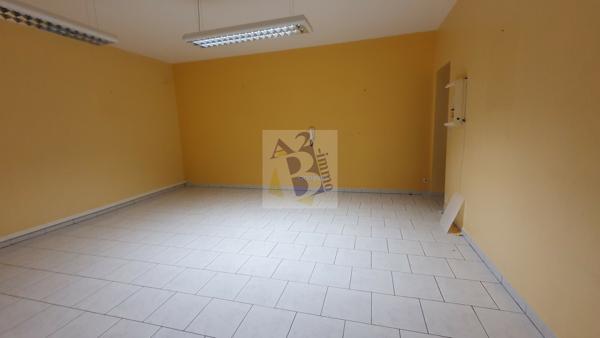 Vente maison de ville Angouleme (16000), 280.00m² avec 10 pièce(s) dont 5 chambre(s). Agence Allard Brimeaud