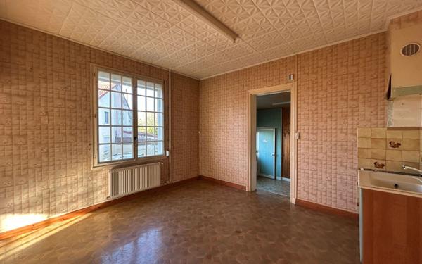 Maison à vendre    3 pièces •  Saint-Gobain