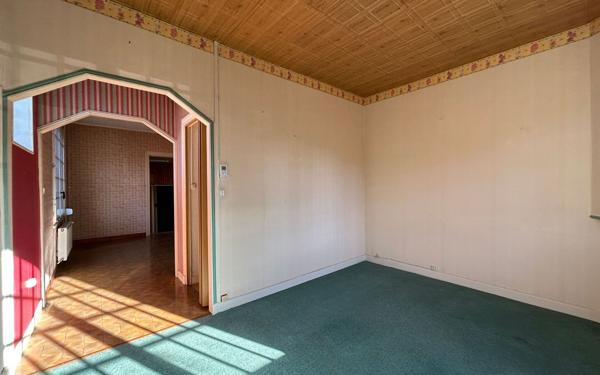 Maison à vendre    3 pièces •  Saint-Gobain