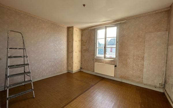 Maison à vendre    3 pièces •  Saint-Gobain