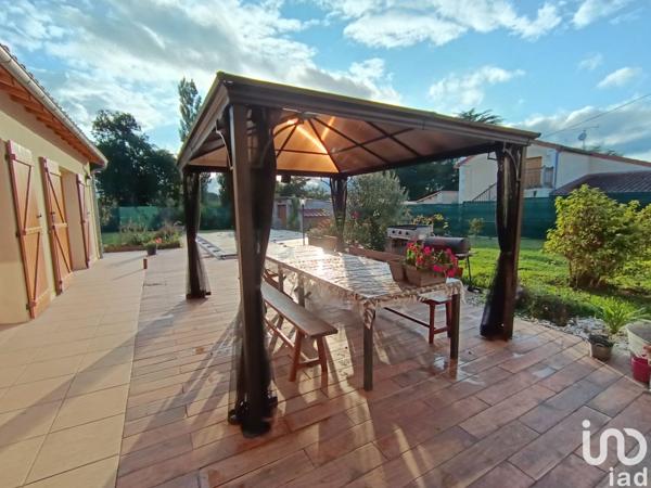 House for sale 7 rooms 220 m² Plaine-et-Vallées