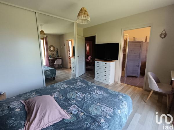 House for sale 7 rooms 220 m² Plaine-et-Vallées