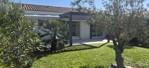 Maison plain-pied Saintes 96 m²