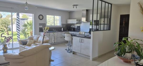 Maison plain-pied Saintes 96 m²