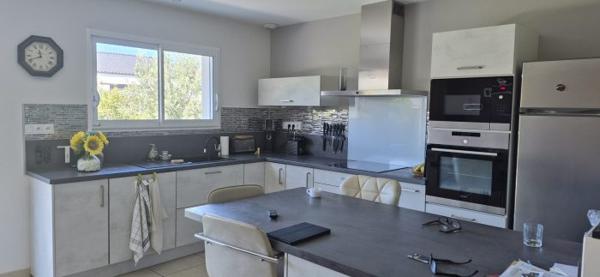 Maison plain-pied Saintes 96 m²