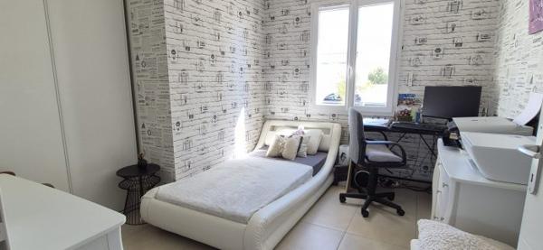 Maison plain-pied Saintes 96 m²