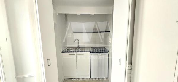 ANGOULEME QUARTIER CATHEDRALE - APPARTEMENT T1 MEUBLÉ AVEC JARDINET