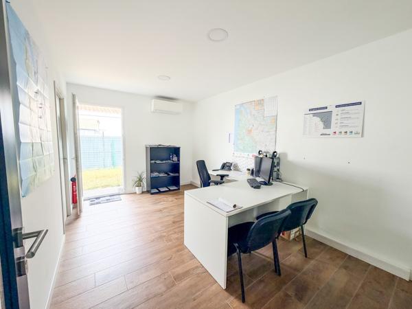 Local professionnel Saint André de Cubzac 89 m2 Jardin