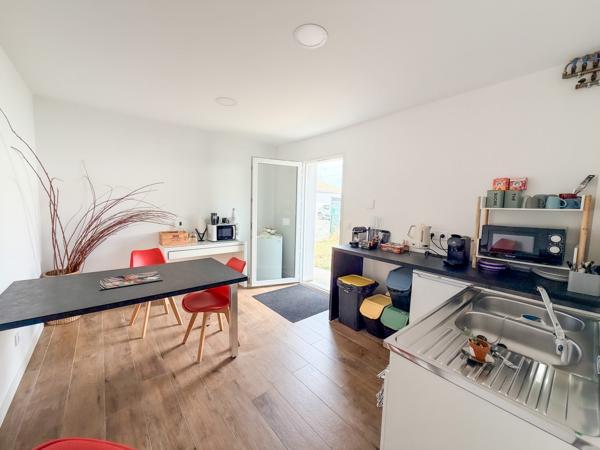 Local professionnel Saint André de Cubzac 89 m2 Jardin