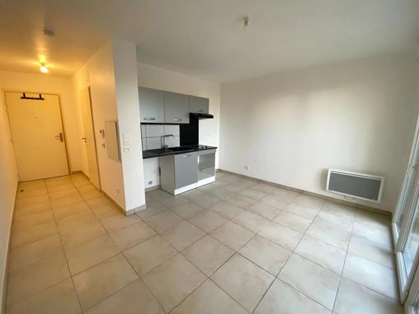 Location Appartement 1 pièces 24 m2 à Miramas
