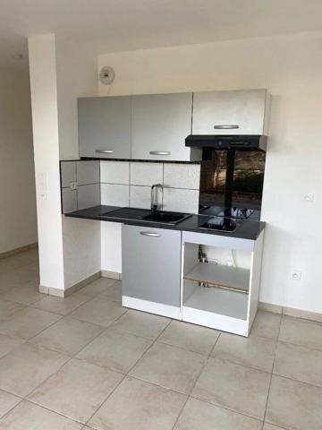 Location Appartement 1 pièces 24 m2 à Miramas