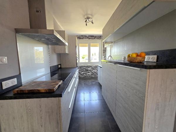 Appartement T4 rénové avec vue étang – Balcon plein sud