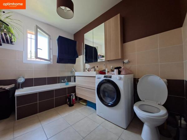 Maison de 107m² à vendre 5 pièces AUBAGNE (13)- 4 Chambres - 498 m² de terrain - Piscine