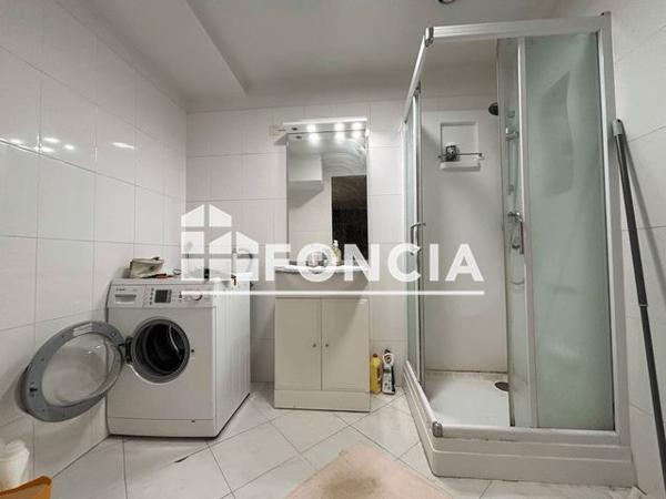 Location Appartement 2 pièces 57.6 m² - 37 RUE MOLIERE Lyon 69006