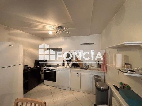 Location Appartement 2 pièces 57.6 m² - 37 RUE MOLIERE Lyon 69006