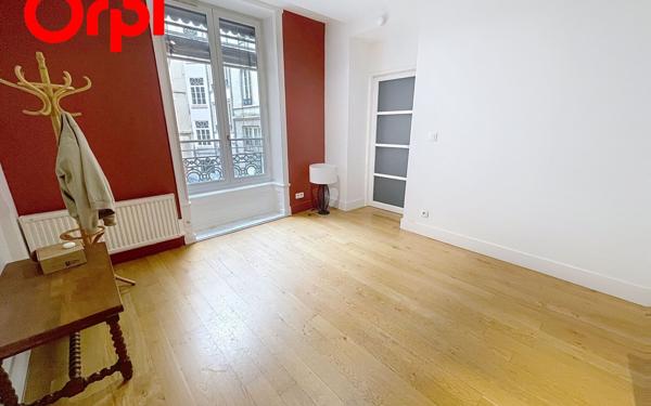 Appartement à vendre    3 pièces • 66 m2 Lyon 2