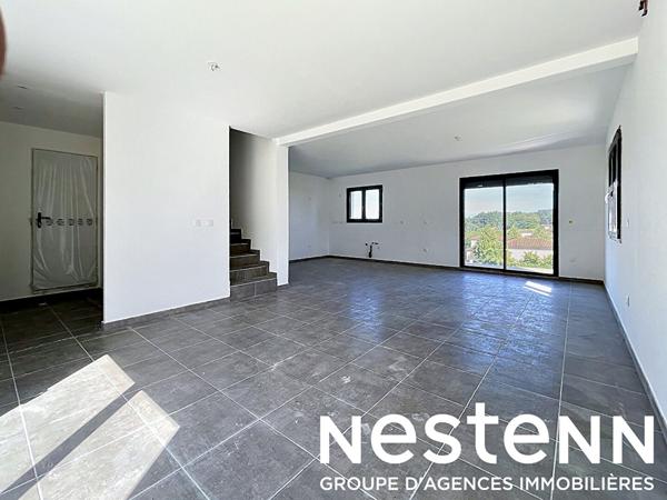 À VENDRE, Maison récente 4 chambres avec grande terrasse sans vis-à-vis aux portes de Mâcon (71000)