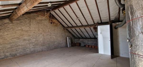 Maison de ville à vendre à Thouars dans les Deux-Sèvres (79100), ref : 79079-35