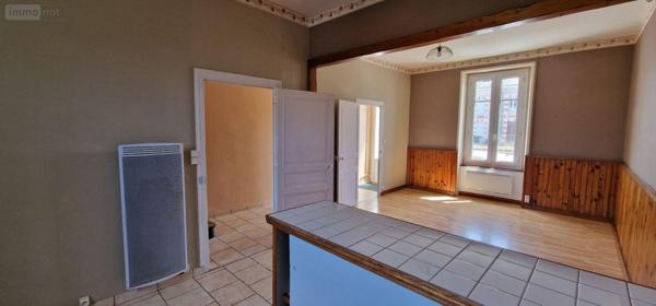 Maison de ville à vendre à Thouars dans les Deux-Sèvres (79100), ref : 79079-35