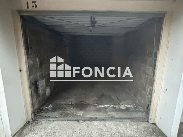 Location Parking - 8 AVENUE GENERAL DE GAULLE Caluire 69300