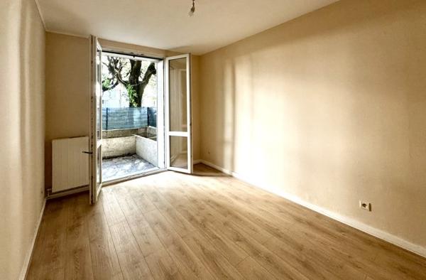 Appartement à vendre 155 800 € Grenoble 3 p 66 m² DPE D