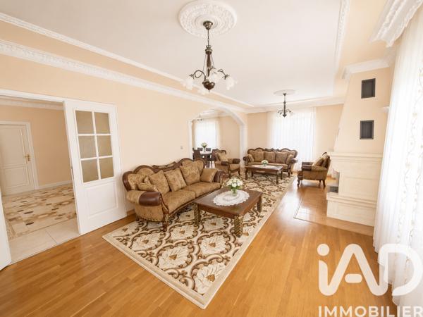 Maison à vendre 10 pièces 200 m² Gien