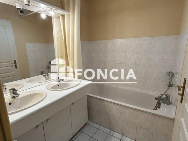 Location Appartement 3 pièces 65.6 m² - 7 AVENUE ALAIN SAVARY Orleans 45100