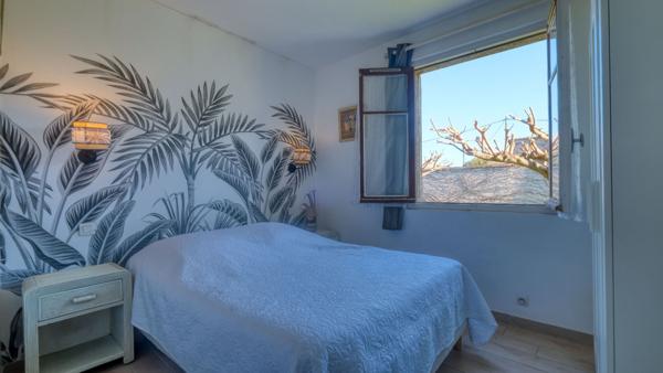 Immeuble -Sisco Marine 4 appartements 196 m2 avec terrain 928 m2