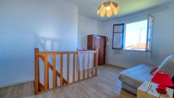 Immeuble -Sisco Marine 4 appartements 196 m2 avec terrain 928 m2