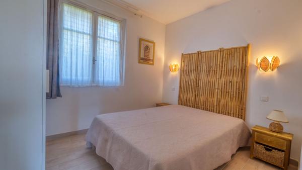 Immeuble -Sisco Marine 4 appartements 196 m2 avec terrain 928 m2