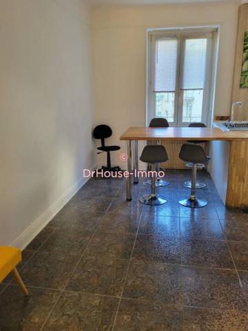 Appartement à louer 5 pièces de 117 m²