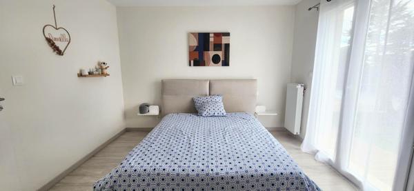 ITEUIL - MAISON CONTEMPORAINE PLAIN-PIED - 4 CHAMBRES - PISCINE & JACUZZI