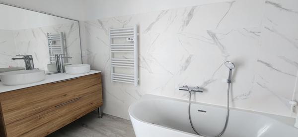 ITEUIL - MAISON CONTEMPORAINE PLAIN-PIED - 4 CHAMBRES - PISCINE & JACUZZI