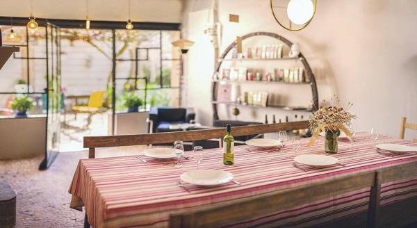 RARE : Chambres d'hôtes sur sîte touristique prisé, 120 000 € de CA/an