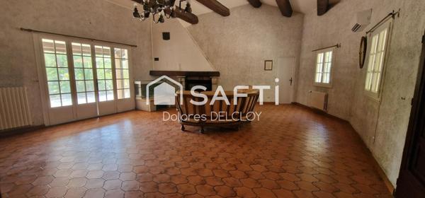 Dépendances & appartement indépendant- 1ha-