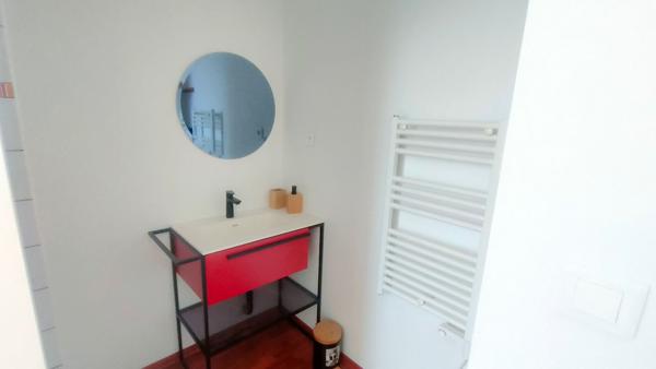 Appartement rénové Hauteville 