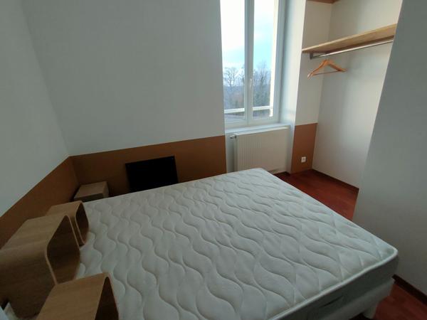 Appartement rénové Hauteville 