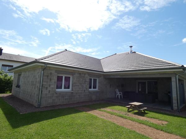 Pavillon, 126 m² 5 pièces , 4 chambres.